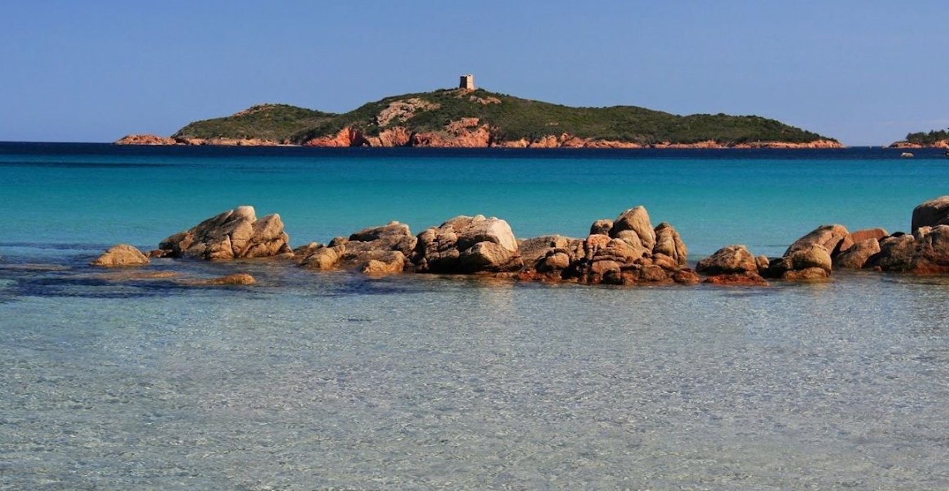 Plage de Vardiola — baie de Pinarello